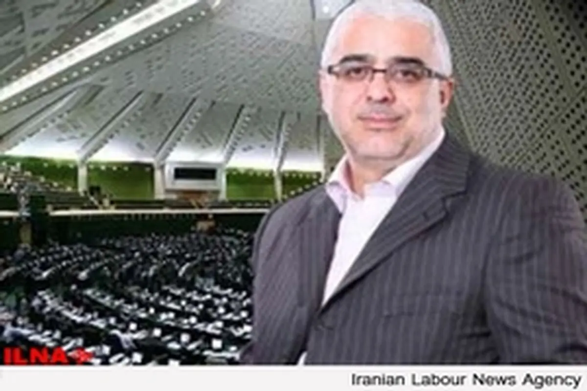استیضاح وزیر علوم کاملاً سیاسی است / به جای استیضاح به بیکاری جوانان فکر کنند