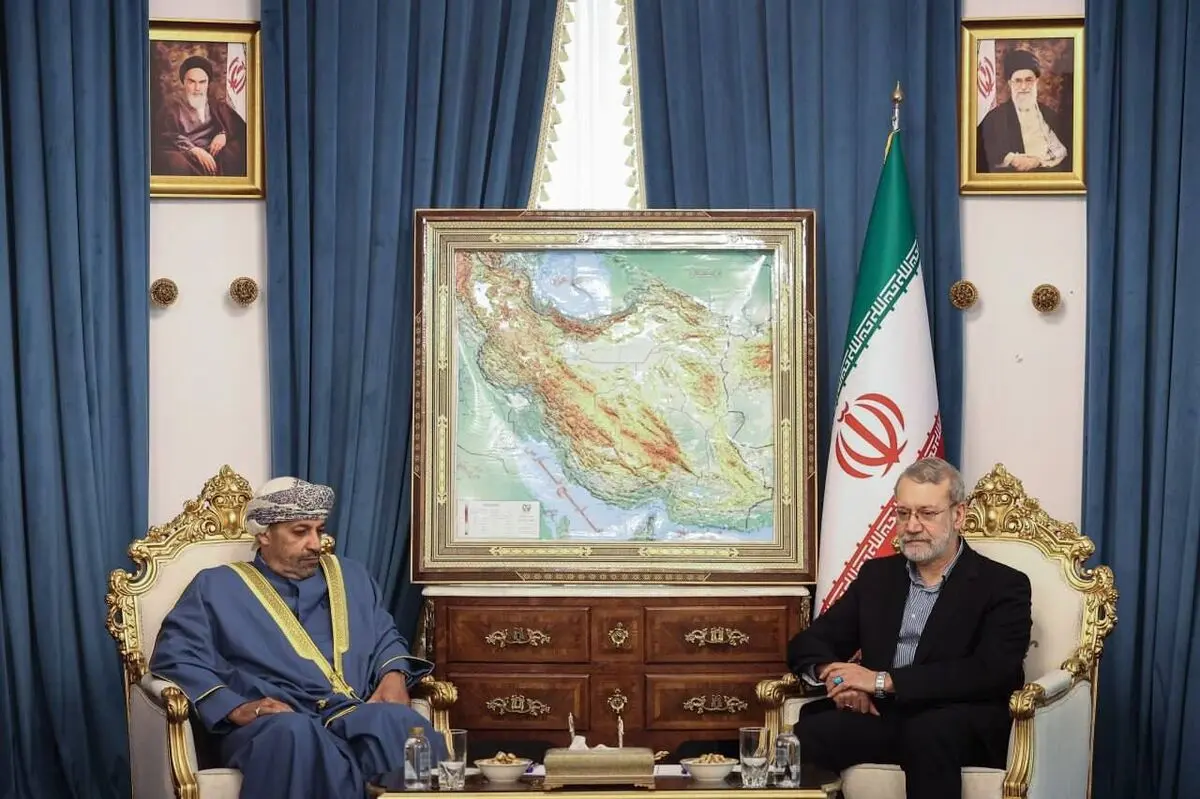 وزیر داخلیة عمان یؤکد على توسیع العلاقات الاقتصادیة والامنیة بین طهران ومسقط
