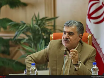 با توجه به منافع کشور درباره پایبندی به برجام تصمیم می‌گیریم/ کاهش تعهدات برجامی نیاز به مصوبه مجلس ندارد/ می‌خواهند تمام جهان را علیه ما بشورانند