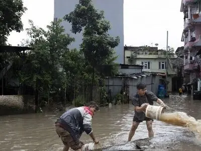 Worsening floods displace over 140,000 in Malaysia