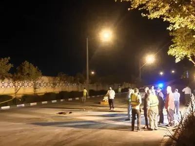 ریزش بخشی از خیابان به دلیل حفاری مترو در مشهد 