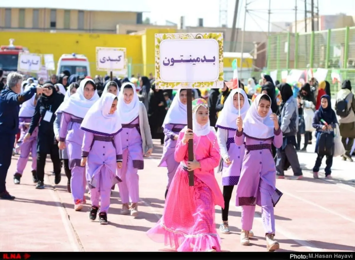 گزارش تصویری اختتامیه یازدهمین المپیاد دانش آموزی در آبادان 