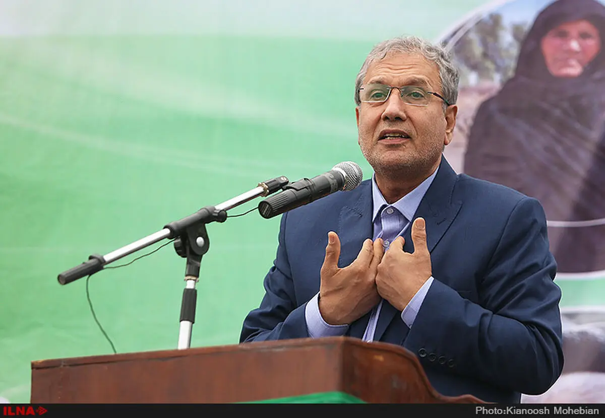 توزیع پول برای رفع معضل بیکاری پاسخگوی بخش اشتغال کشور نیست