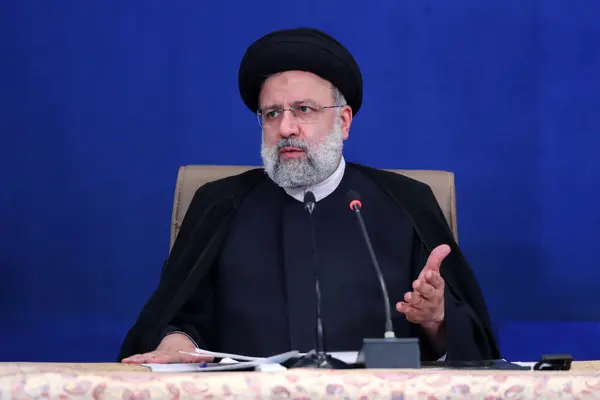 آموزش و پرورش قانون رتبه‌بندی معلمان را با دقت تمام و در نظر گرفتن حقوق معلمان اجرا کند