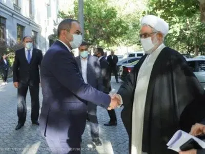 دیدار منتظری با دادستان کل ارمنستان 