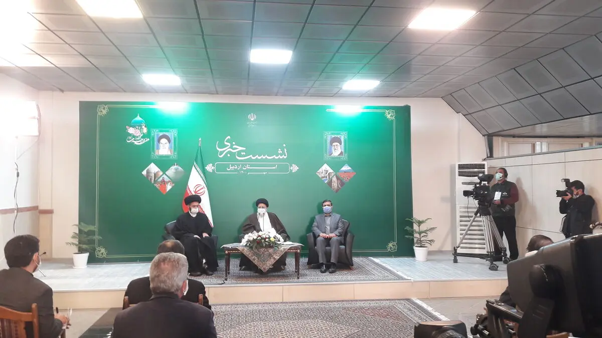 مناطق آزاد باید مرکز تولید و صادرات کالا باشد نه واردات/ موضوع فروش اموال مازاد دولت باید با جدیت دنبال انجام شود/ تکمیل پروژه‌های ناتمام قبلی اولویت اصلی در اردبیل است