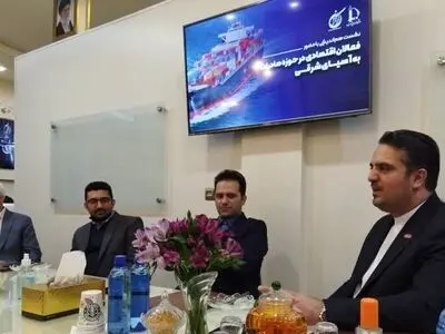 برگزاری نشست هم‌اندیشی فعالان اقتصادی در حوزه صادرات به آسیای شرقی