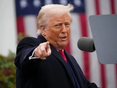 ترامپ وعده پرداخت ۲۰۰۰ دلار به هر شهروند آمریکایی را داد