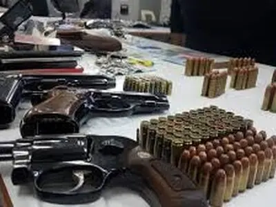 دستگیری مظنون متهم به خرید و فروش سلاح در بغداد