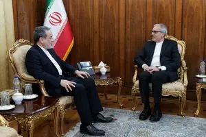 دیدار سفرای جدید ایران در نیجریه و مالی با عراقچی