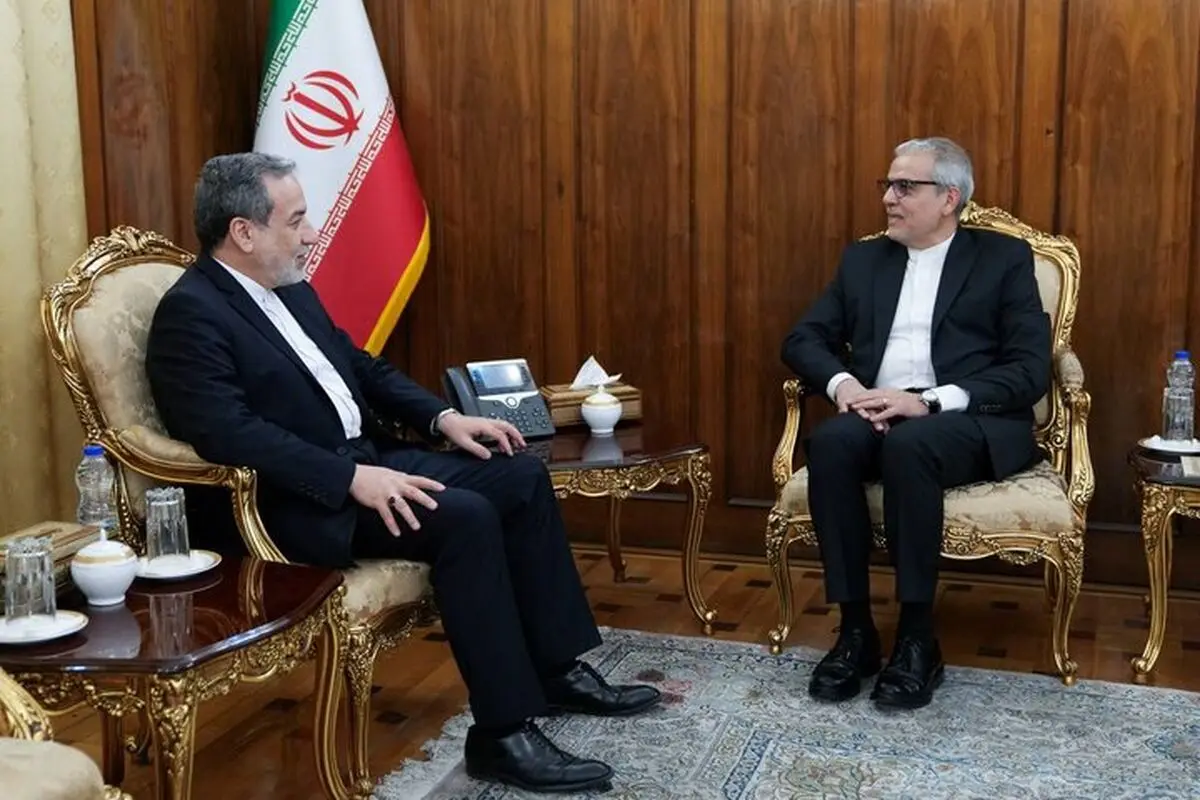 دیدار سفرای جدید ایران در نیجریه و مالی با عراقچی