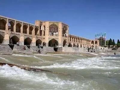 شنا در دریاچه سدها و تأسیسات آبی اصفهان ممنوع شد