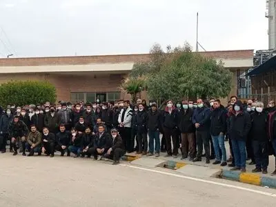 تاکید کارگران پتروشیمی رجال بر اجرا شدن خواسته‌های خود 