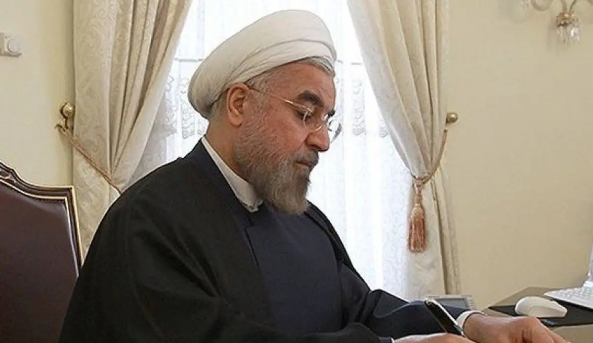الرئیس روحانی یقبل استقالة وزیر الصحة ویعین وکیلا للوزارة