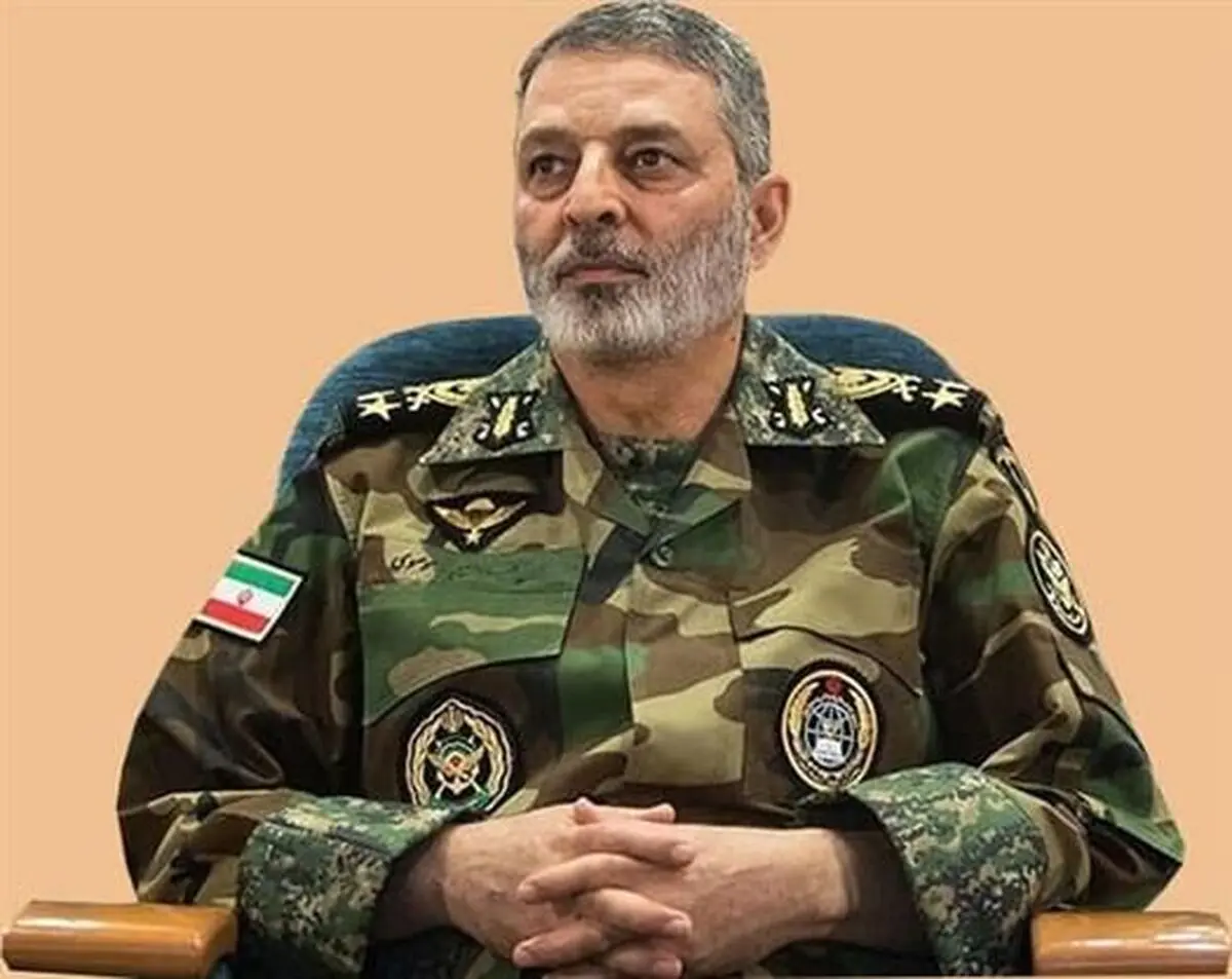 شهید سلیمانی یک پتک جهانی شد که هر روز بر مغز آمریکای جنایتکار فرود می‌آید