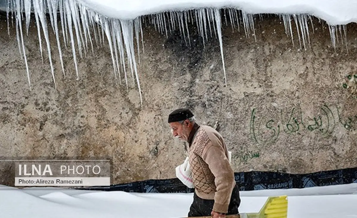 عکس: برف در روستای تاریخی کندوان 