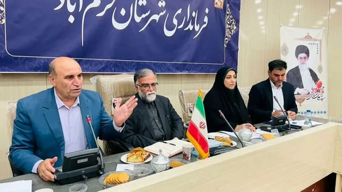 اداره استان باید با مشورت نخبگان و مشارکت مردم انجام شود