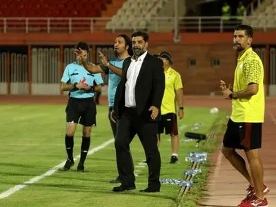 جهرمی: مطالبات بازیکنان خارجی مس تا پایان هفته پرداخت می‌شود/ فشار نیمکت ذوب‌آهن اجازه حضور حسین‌خانی را روی سکو نمی‌داد