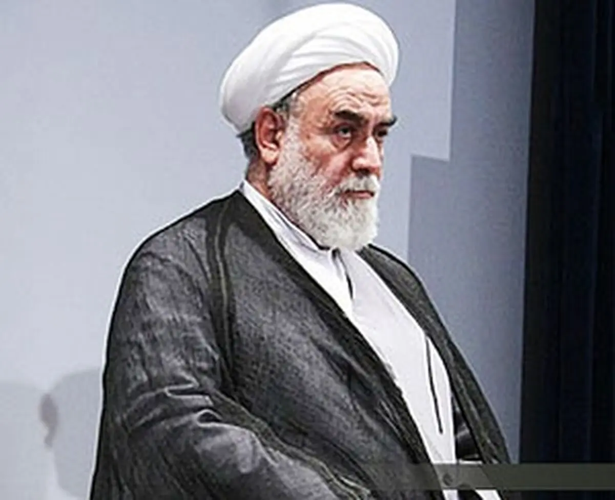 رئیس دفتر مقام معظم رهبری به حجت‌الاسلام معزی تسلیت گفت