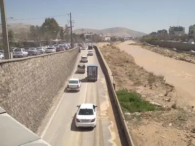 پاکسازی و بازگشایی مسیرهای کنارگذر رودخانه خشک