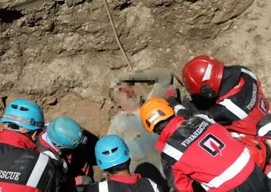 مرگ دو کارگر در مشهد بر اثر ریزش دیواره خاکی کانال آب