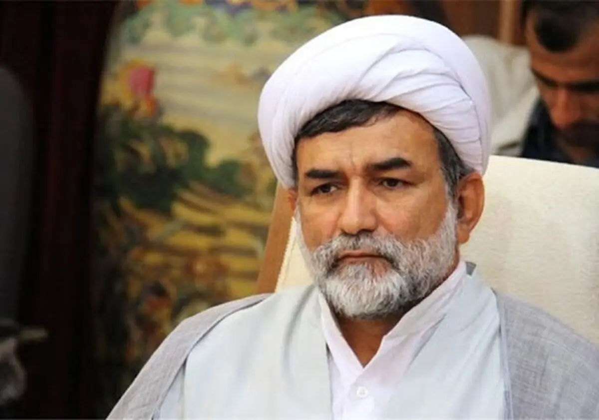 مدل سه‌نرخی بنزین نه قاچاق را مهار می‌کند و نه درآمد خاصی برای دولت دارد/ مصوبه دولت بیشتر مُسکن است تا راه‌حل