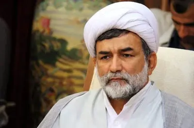 مدل سه‌نرخی بنزین نه قاچاق را مهار می‌کند و نه درآمد خاصی برای دولت دارد/ مصوبه دولت بیشتر مُسکن است تا راه‌حل