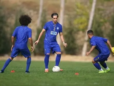 پزشک استقلال: نادری کرونا ندارد