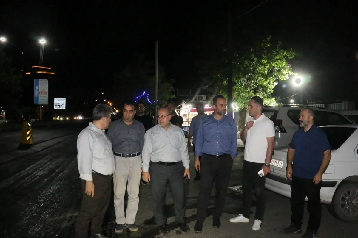 پخش ۲۰۰۰ تن آسفالت در ۶ محور اصلی شهر رشت در یک شب