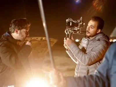 «جنازه‌ها با چاقو دفن نمی‌شوند» در ایتالیا و آمریکا اکران شد