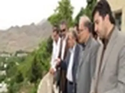 استاندار اصفهان از آئین گلابگیری سنتی نیاسر بازدیدکرد