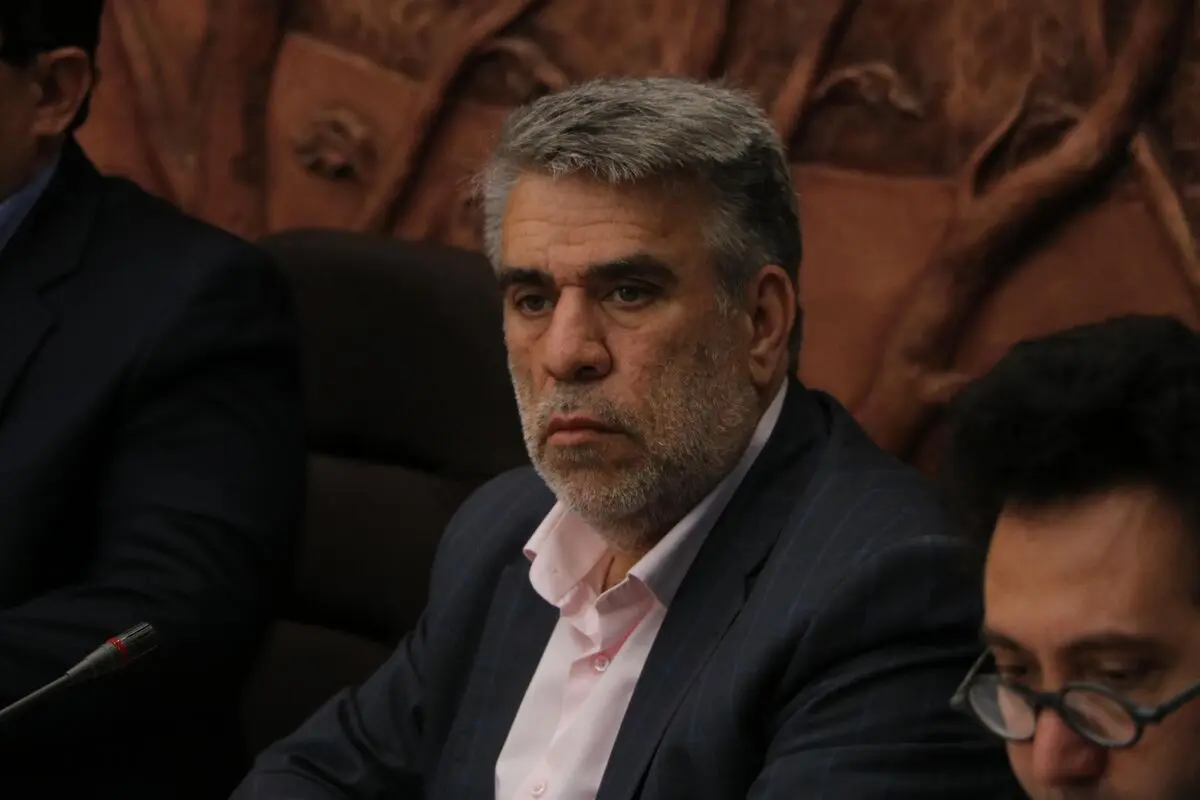 مسئولان برای تکمیل مقبره الشعرا همت کنند / وضعیت فعلی مقبره الشعرا مایه آبروریزی است