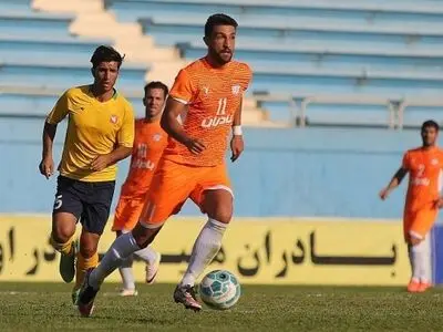 توقف اکسین، دهمین تساوی استقلال