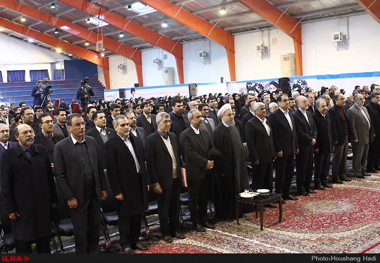 دانشجویان شعار دادند، صدای روحانی گرفت/ پای حصر به روز دانشجو کشیده شد + عکس