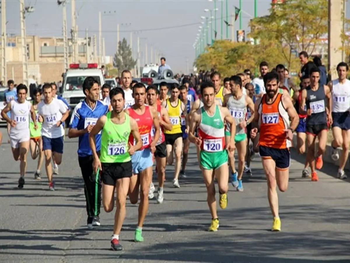 برگزاری دو نیمه ماراتن شیراز با حضور 800 نفر 