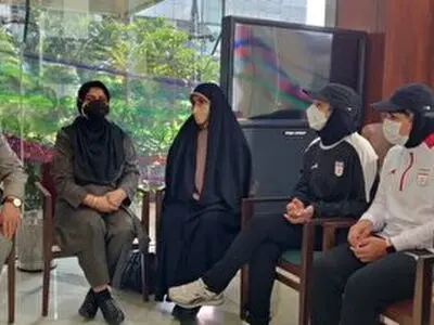 دیدار سرکنسول ایران در بمبئی با کادر فنی تیم ملی فوتبال بانوان