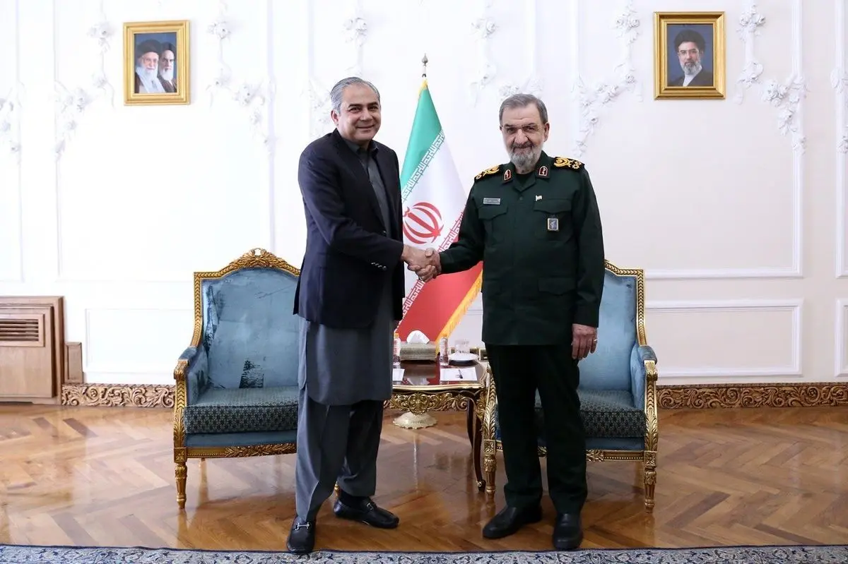  ایران و پاکستان عقبه راهبردی یکدیگرند