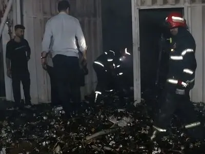 مهار آتش‌سوزی گسترده در سوله نگهداری اسپری گاز فندک در بابل