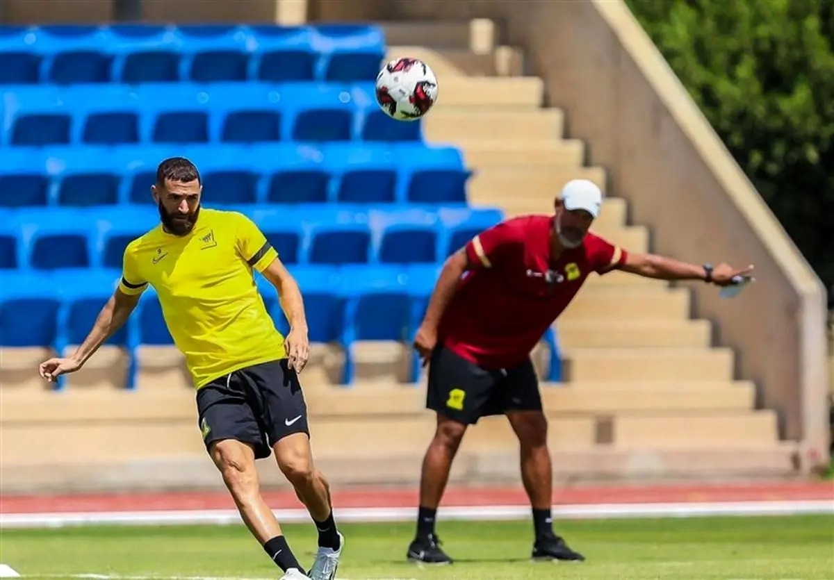 بنزما و سرمربی الاتحاد به اختلاف خوردند