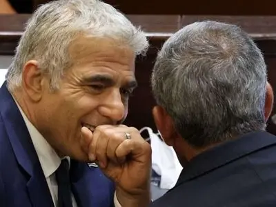 «یائیر لاپید» وارد رباط شد

