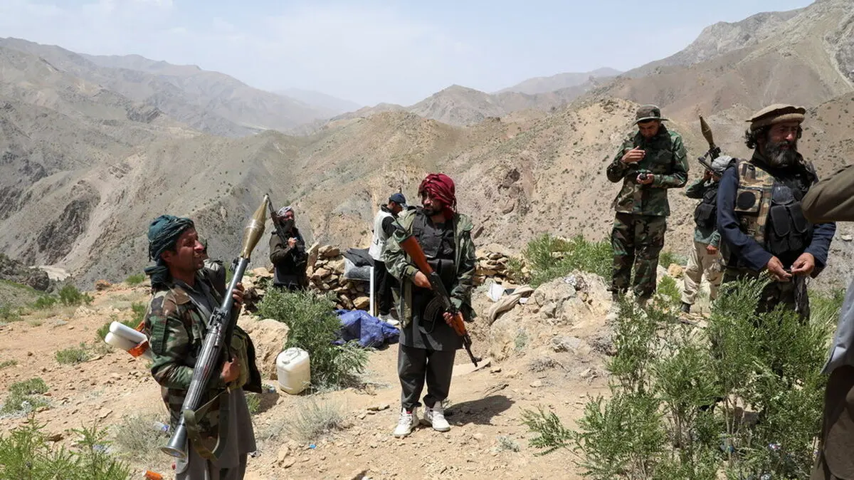 چند کشته و زخمی در پی انفجار خودروی بمب‌گذاری شده در ولایت هرات افغانستان

