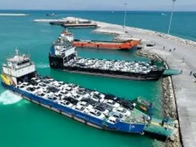 جابه‌جایی بیش از ۱۶۰۰ دستگاه خودرو در مسیر دریایی کیش طی هفته گذشته