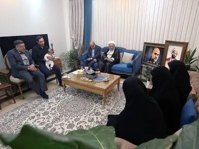 دیدار رئیس مجمع تشخیص مصلحت نظام با خانواده سردار شهید رشید