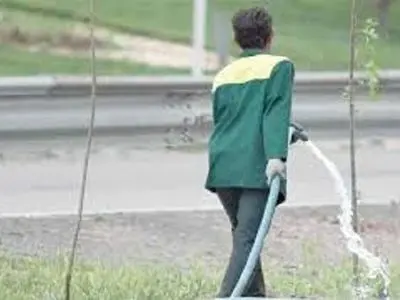 انتقاد کارگران شرکتی فضای سبز نفت آقاجری به‌ عدم تبدیل وضعیت