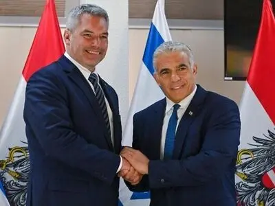 گفت‌وگوی لاپید و صدر اعظم اتریش درباره ایران