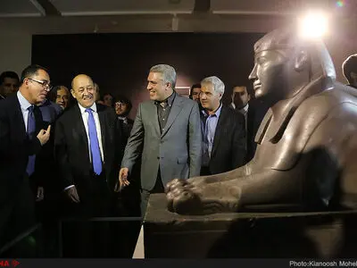 The Louvre at Tehran opens in presence of French FM