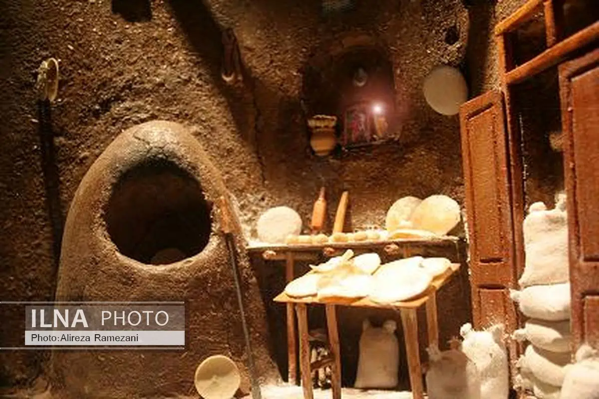 با نانوایی‌های  آزادپز  گرانفروش برخورد می‌شود