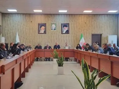 ۳۰ نماینده از تمام احزاب، معتمد هیات اجرایی انتخابات شوند