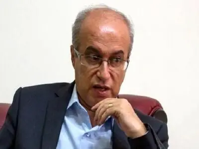 ابراز نگرانی از افزایش قیمت دارو با گرانی دلار/ نقش انکارناپذیر «احتکار دارو و مواد اولیه» در کمبودهای اخیر 