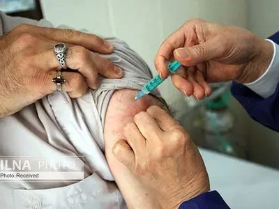 خرابی واکسن به دلیل قطع برق نداریم/ مراکز واکسیناسیون در ایام تعطیل باز است 